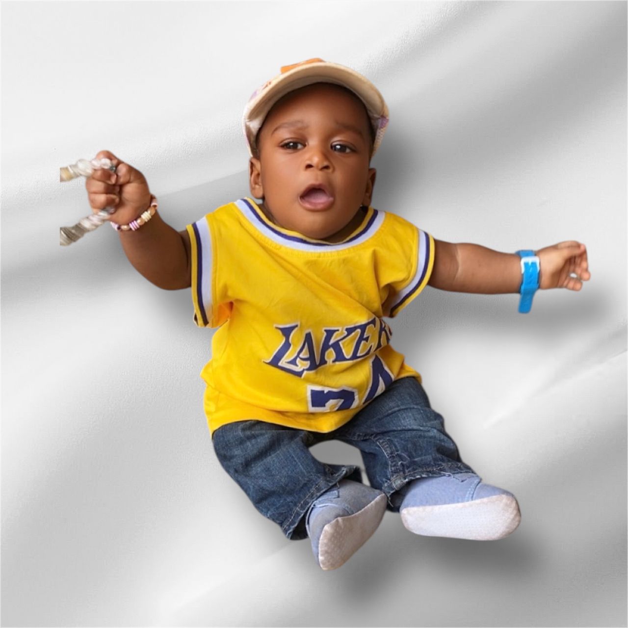 AYODELE OLUWATIRESIMI